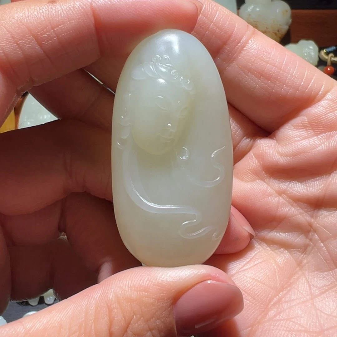 江***南和田玉未镶嵌颈饰