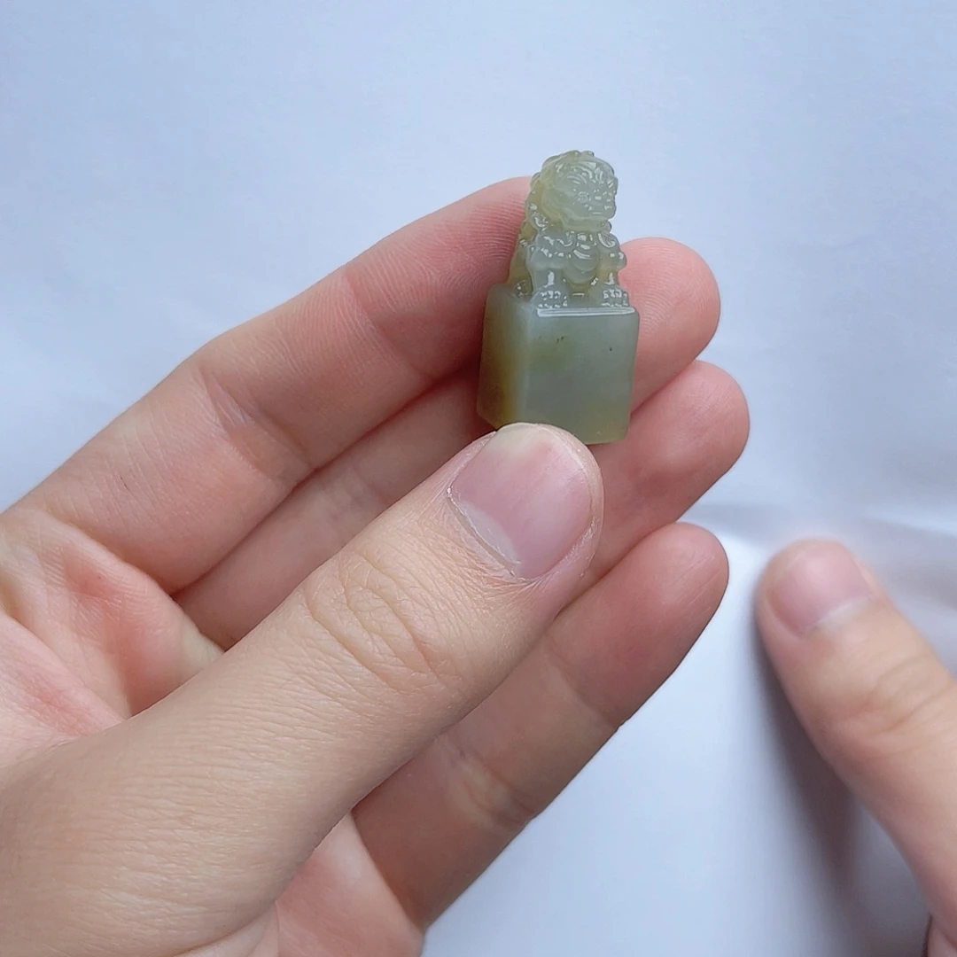 和田玉印章。k k未镶嵌瑀***出