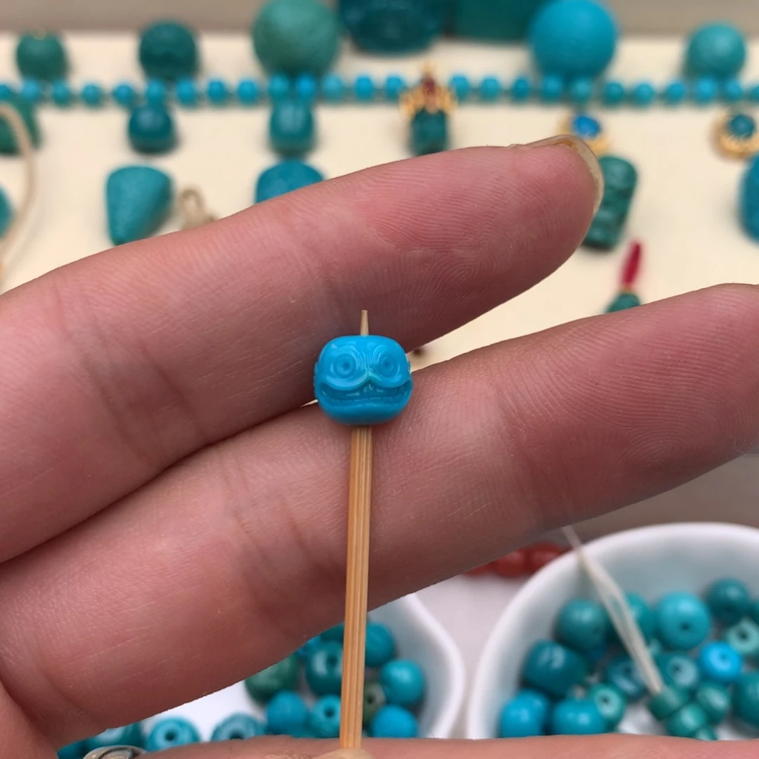 绿松石未镶嵌珠宝奇石