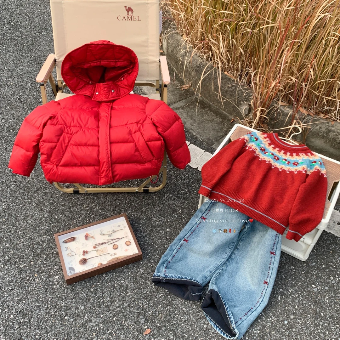 拥有优秀的花朵形状大帽子的棉衣～