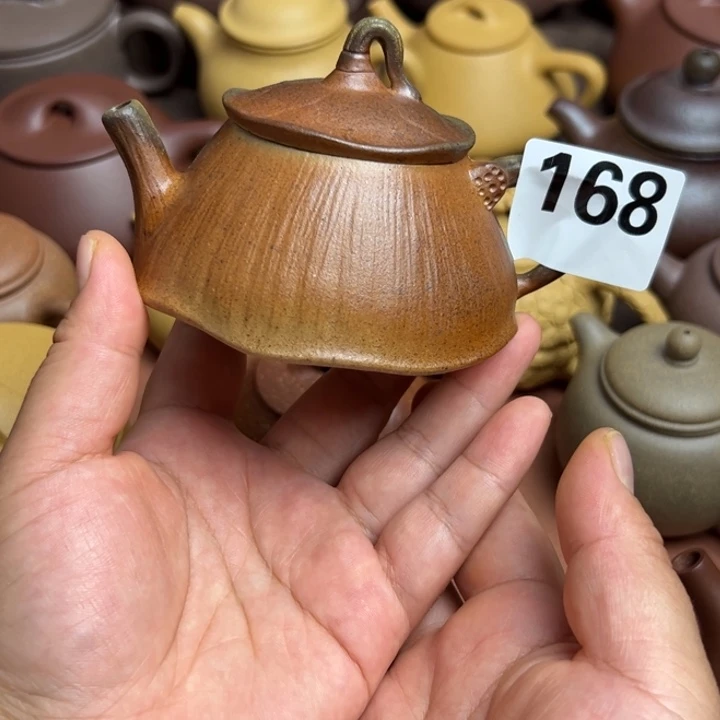 茶壶紫砂黄金段半手工140cc左右