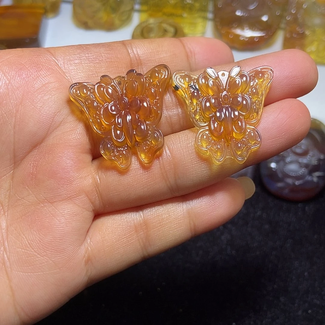 琥珀未镶嵌颈饰缅甸天然琥珀吊坠