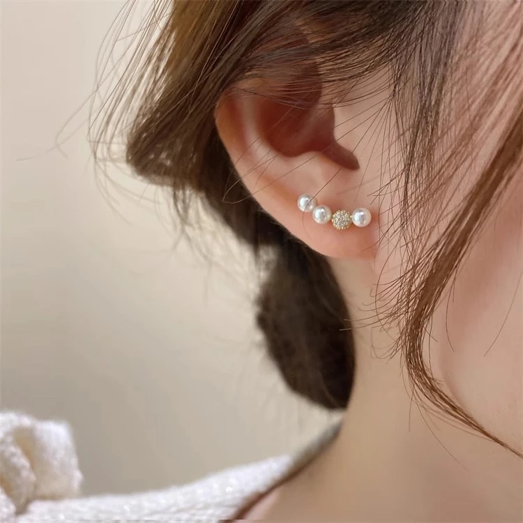 微笑一字简约高级珠珠耳钉女新款小众气质温柔设计感耳环轻奢耳饰