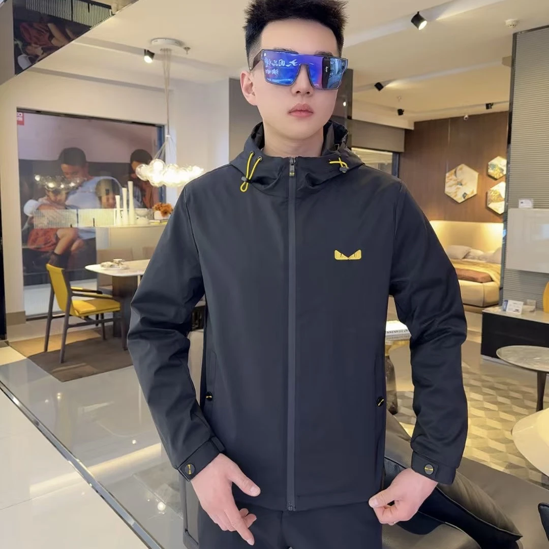 2025春季新款男士连帽夹克轻奢欧货潮牌休闲百搭青年修身防风外套