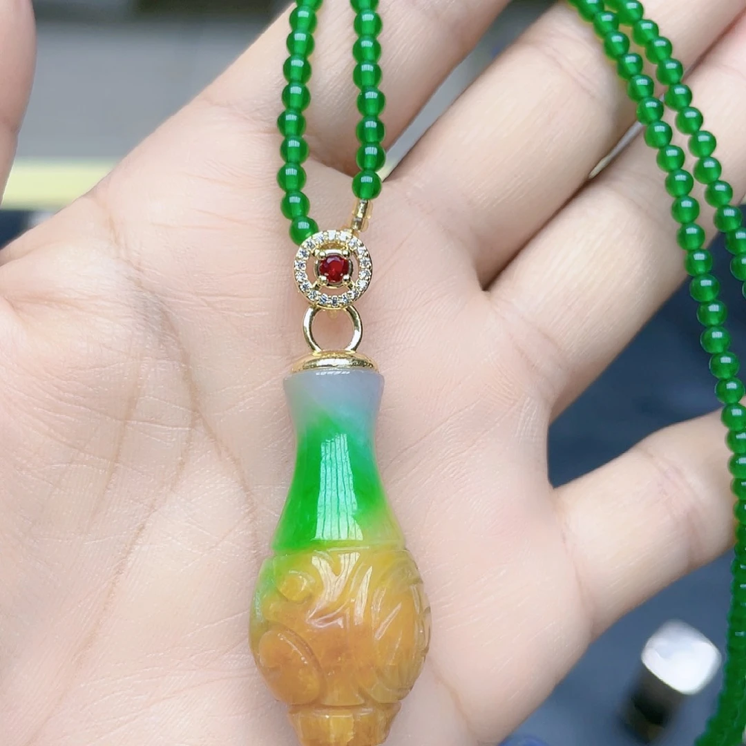 【闪购商品】翡翠未镶嵌颈饰