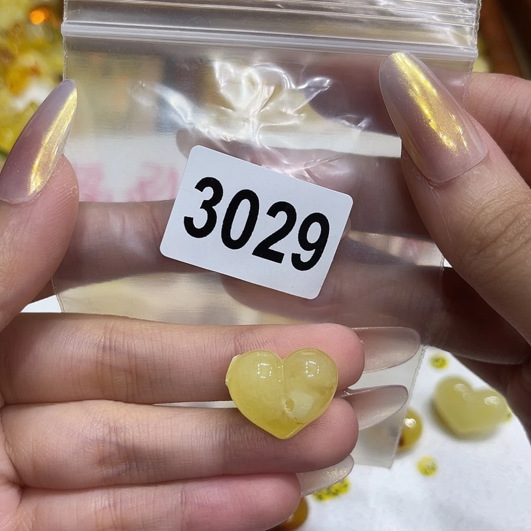 琥珀未镶嵌裸石蜜蜡