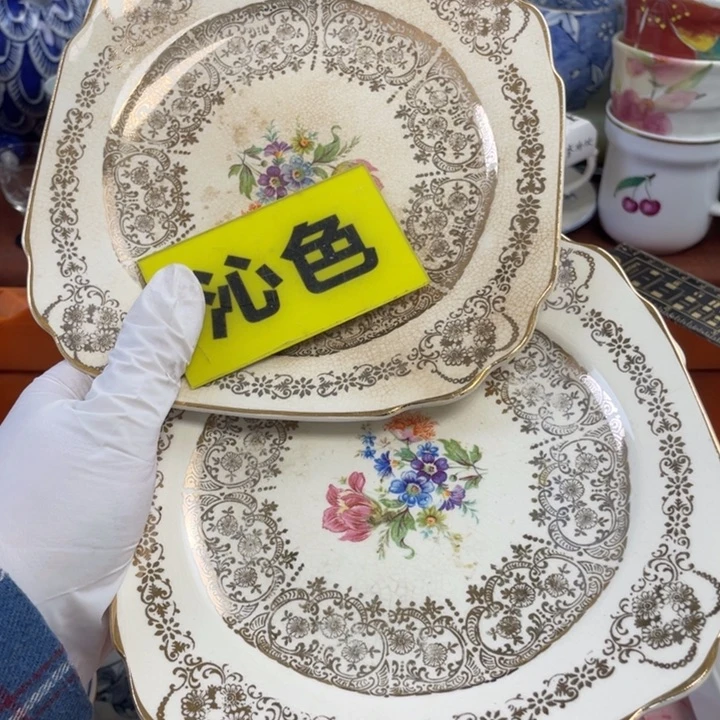 他家瓷器真美…开播了