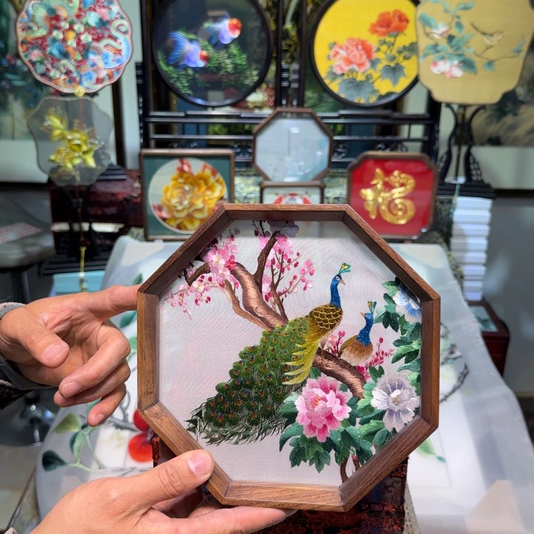 刺绣刺绣工艺精湛