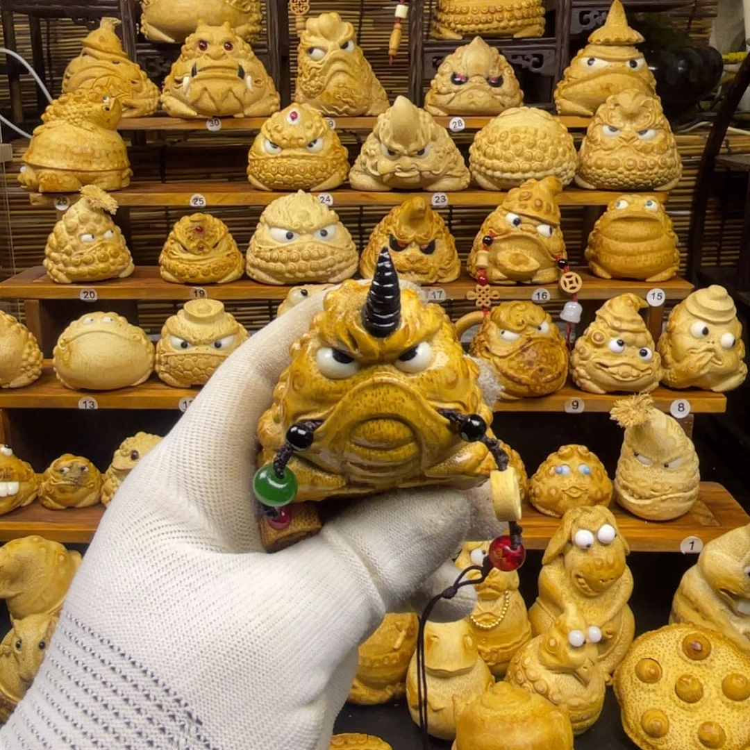 莫***山竹个性文玩竹雕金蟾
