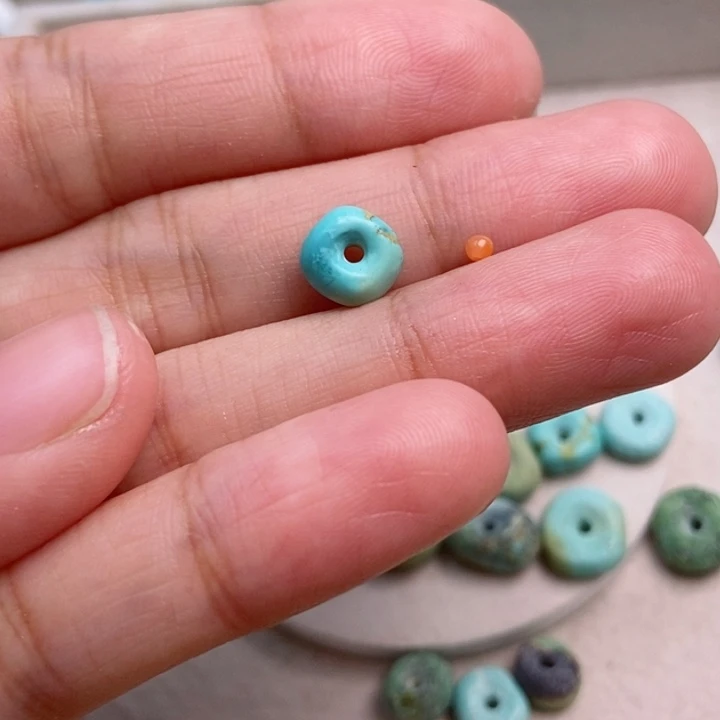 南红玛瑙未镶嵌珠宝奇石