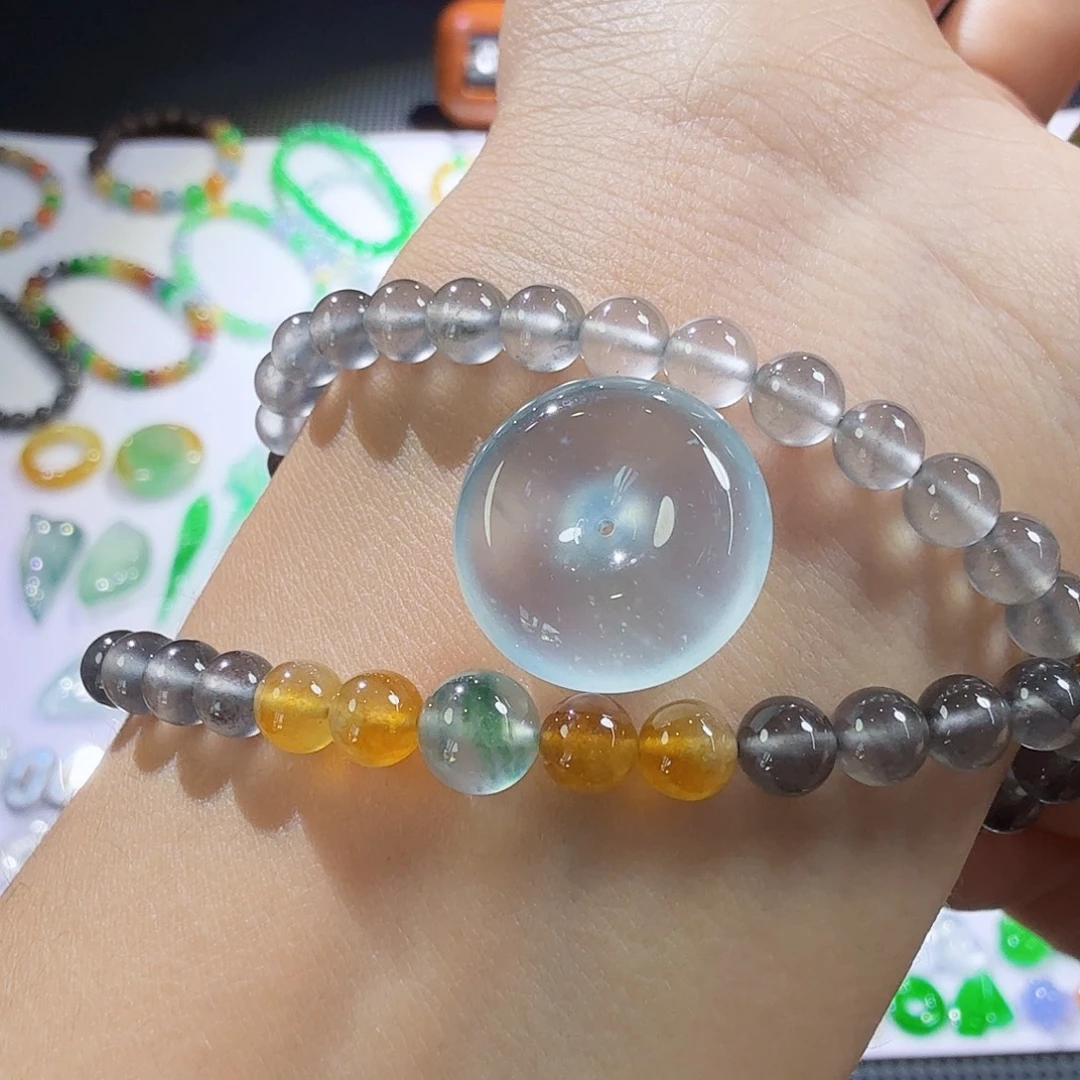 翡翠未镶嵌颈饰一套玻璃种