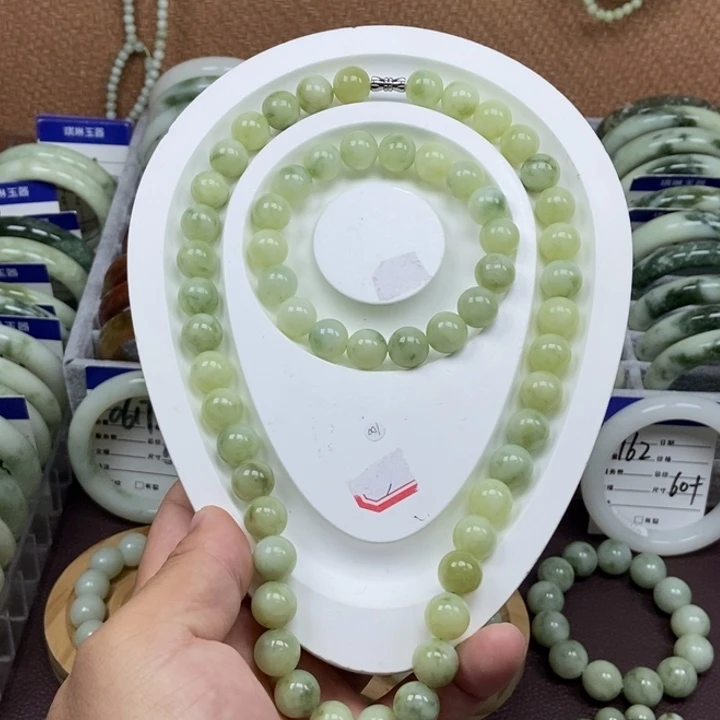 蛇纹石玉未镶嵌手链