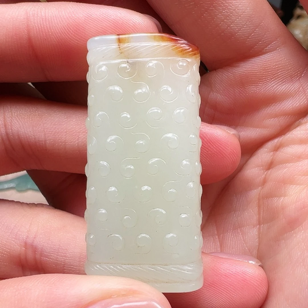 和田玉颈饰未镶嵌大**利