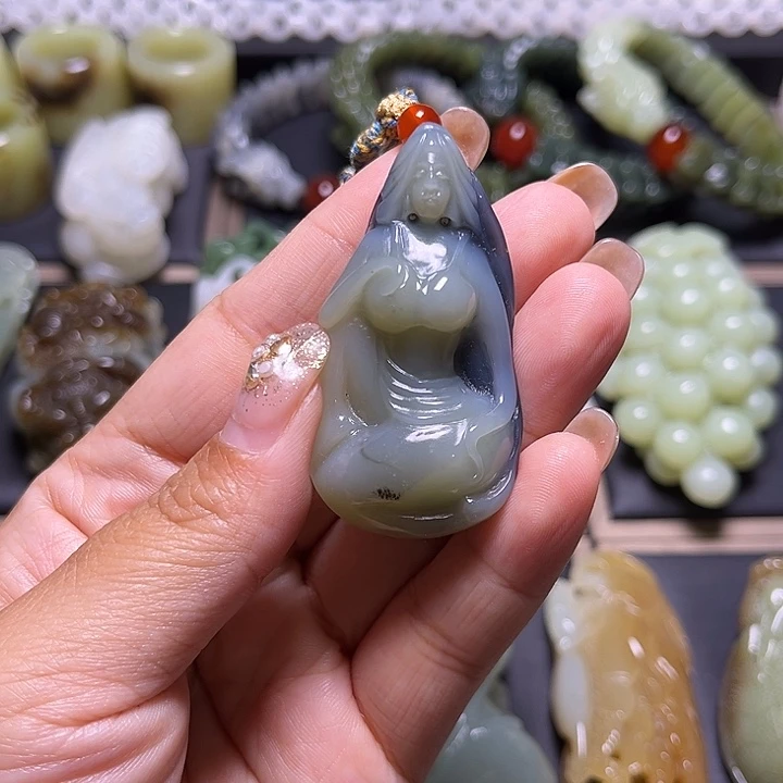 未镶嵌和田玉挂件