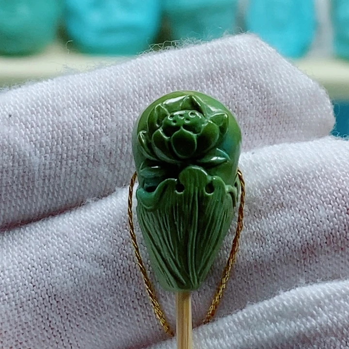 未镶嵌绿松石珠宝奇石