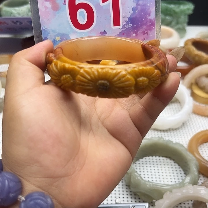 石英岩玉手镯未镶嵌
