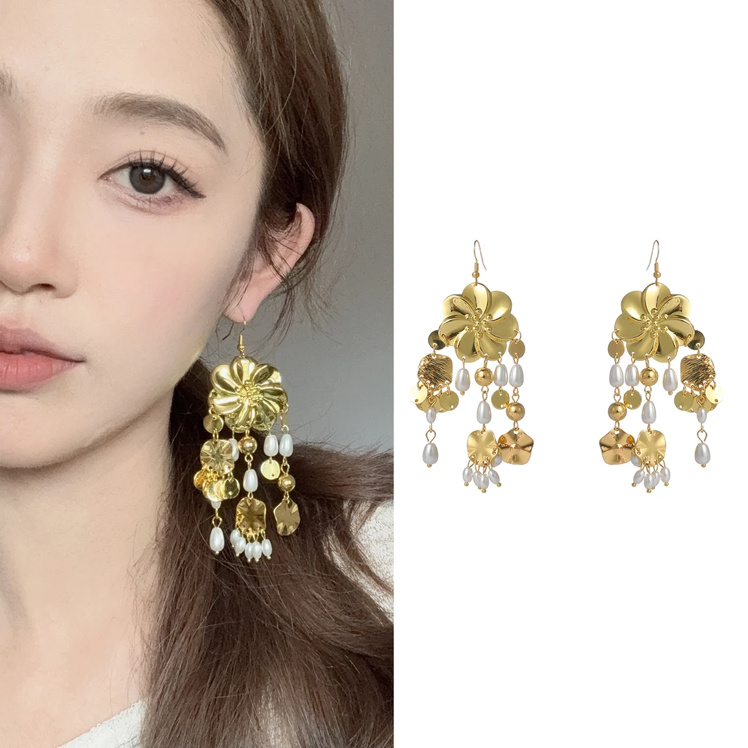 oushipei/欧诗佩 铜合金仿珍珠耳饰 欧美风复古气质金色花朵耳环