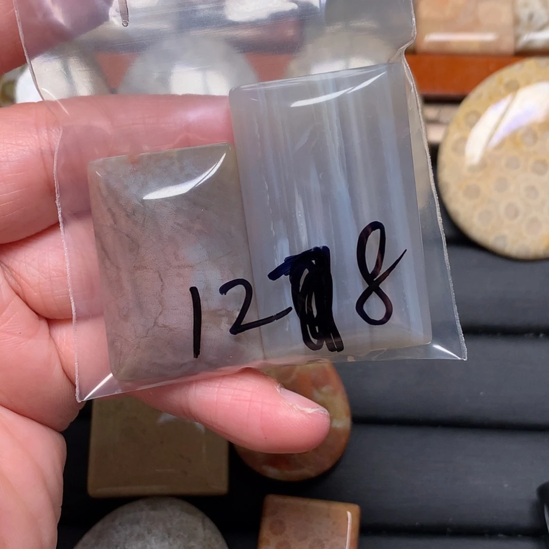 Ｆ***F硅化玉未镶嵌吊坠无事牌手排平安扣