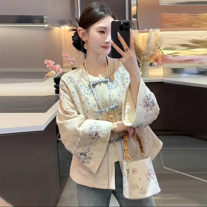 复古风中式重工圆领短外套女2025年秋冬新款国风气质盘扣刺绣上衣