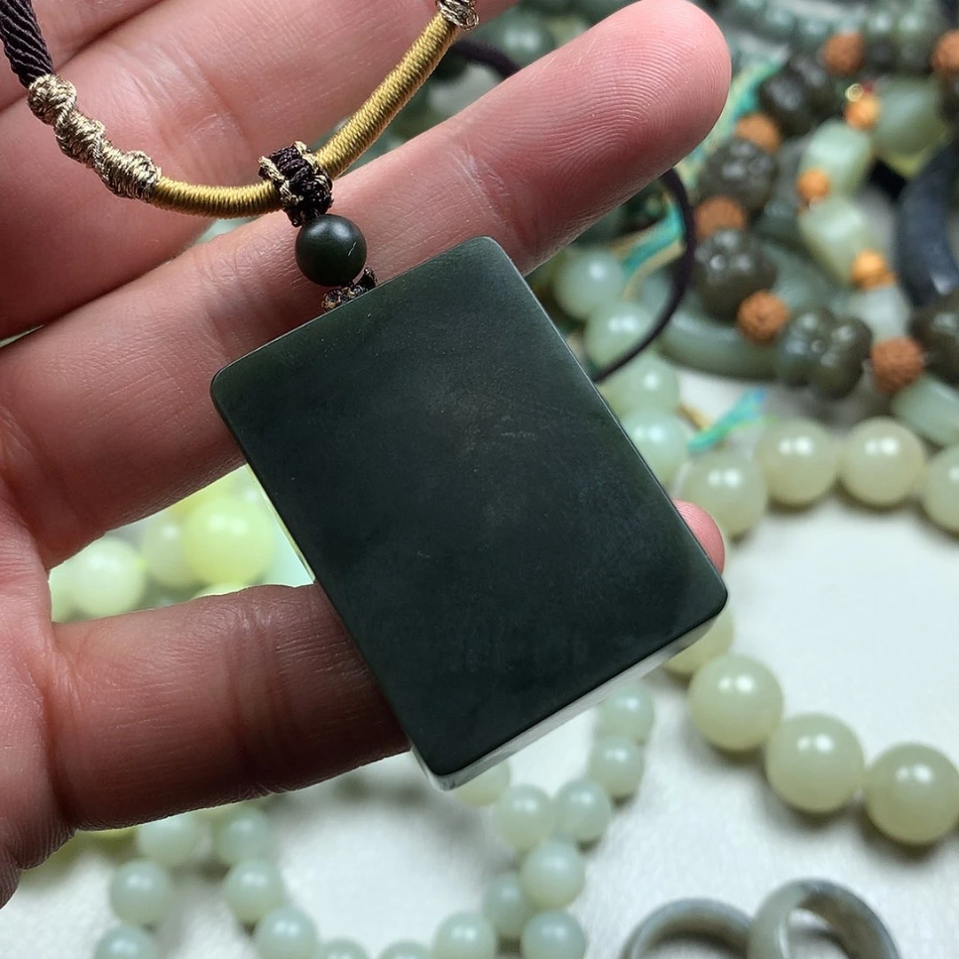 和田玉挂件未镶嵌