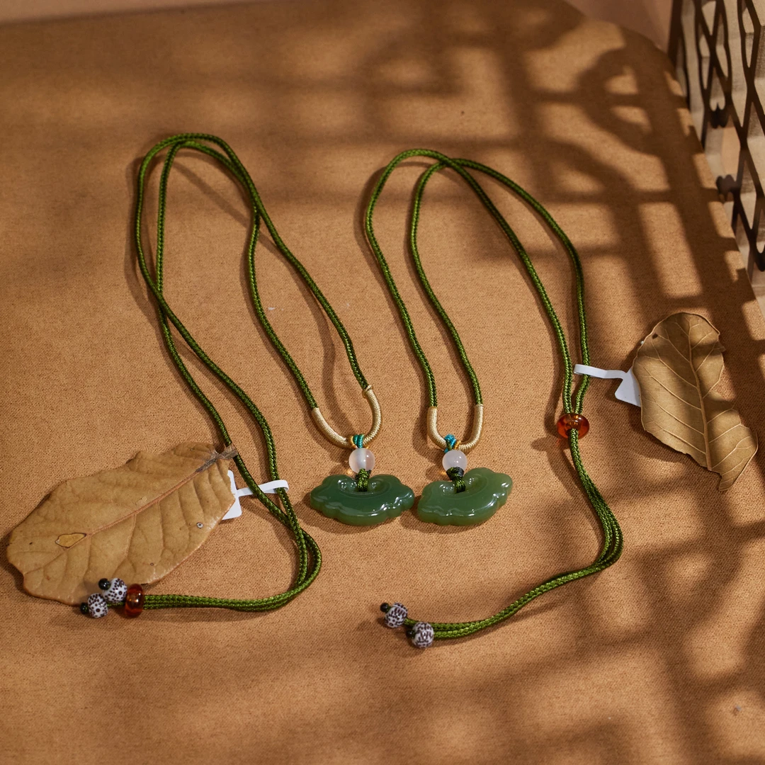 非遗好物分享【歪歪】和田玉如意项链*（多样性发一）N9806