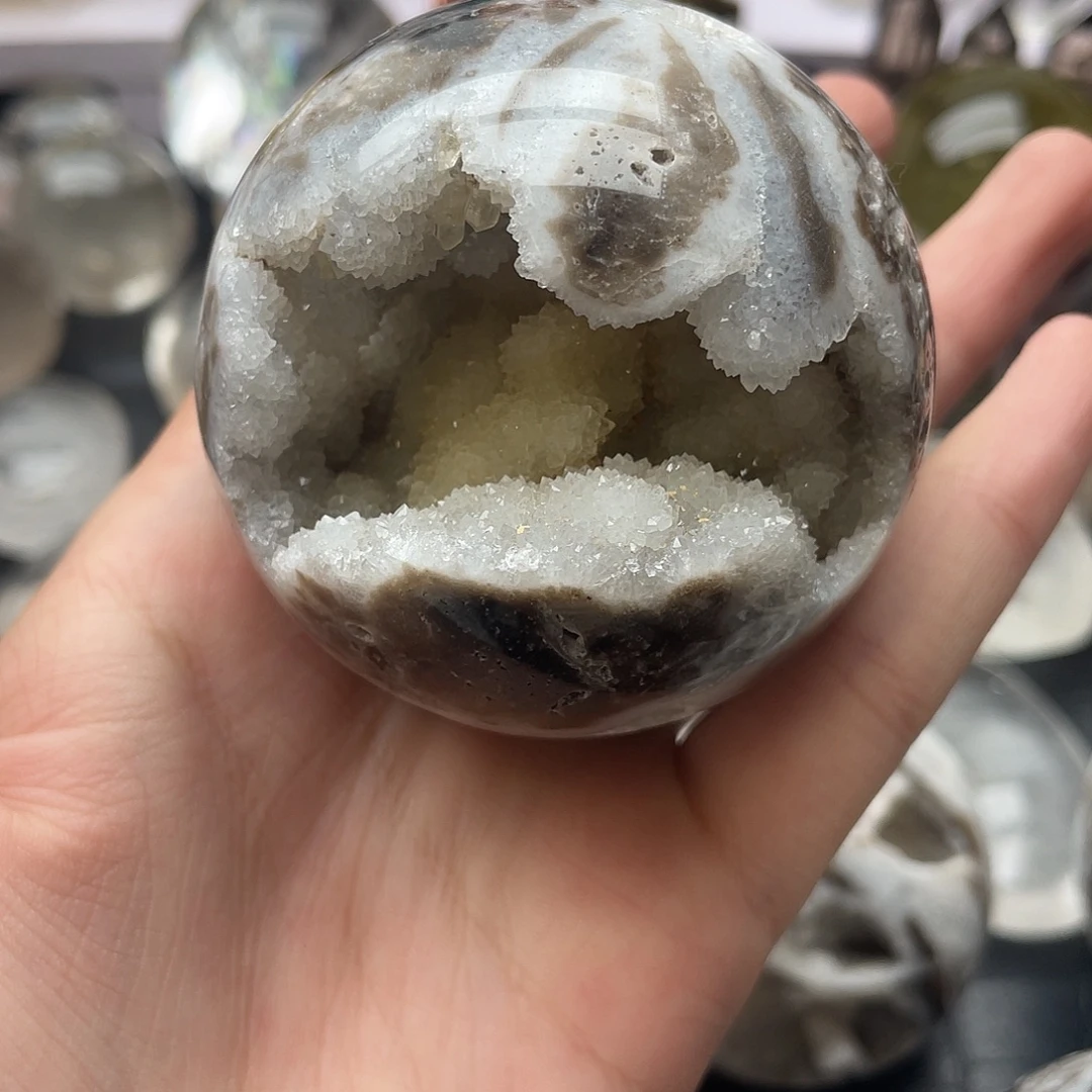 大***世未镶嵌大型摆件（非配饰）水晶44