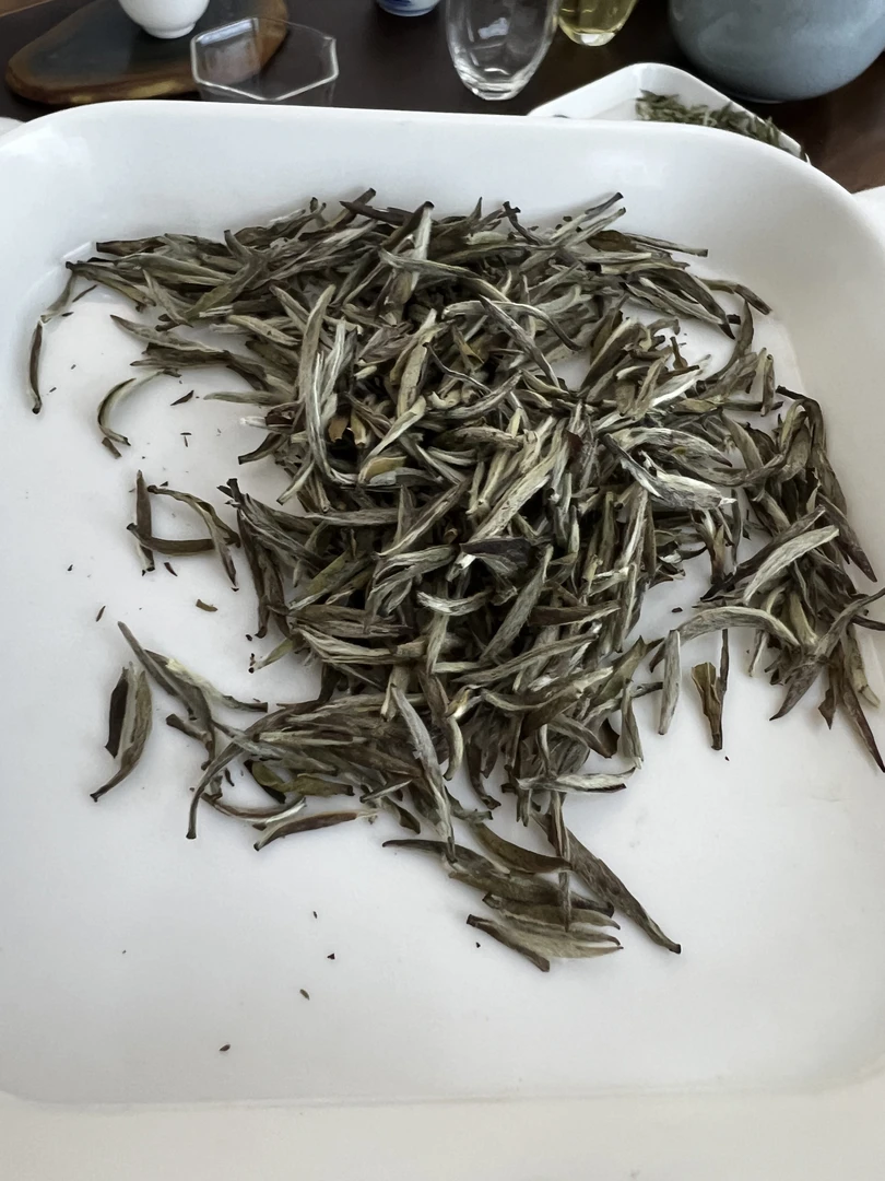 （制茶大师蔡佳亮）2017荒野银针