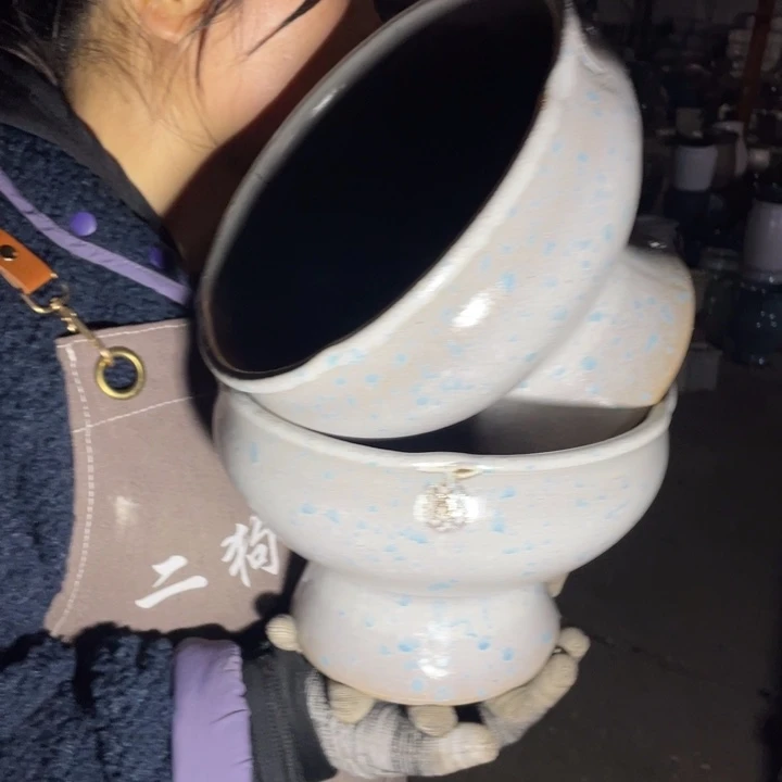 紫砂花盆口20高15瑕疵瑕疵