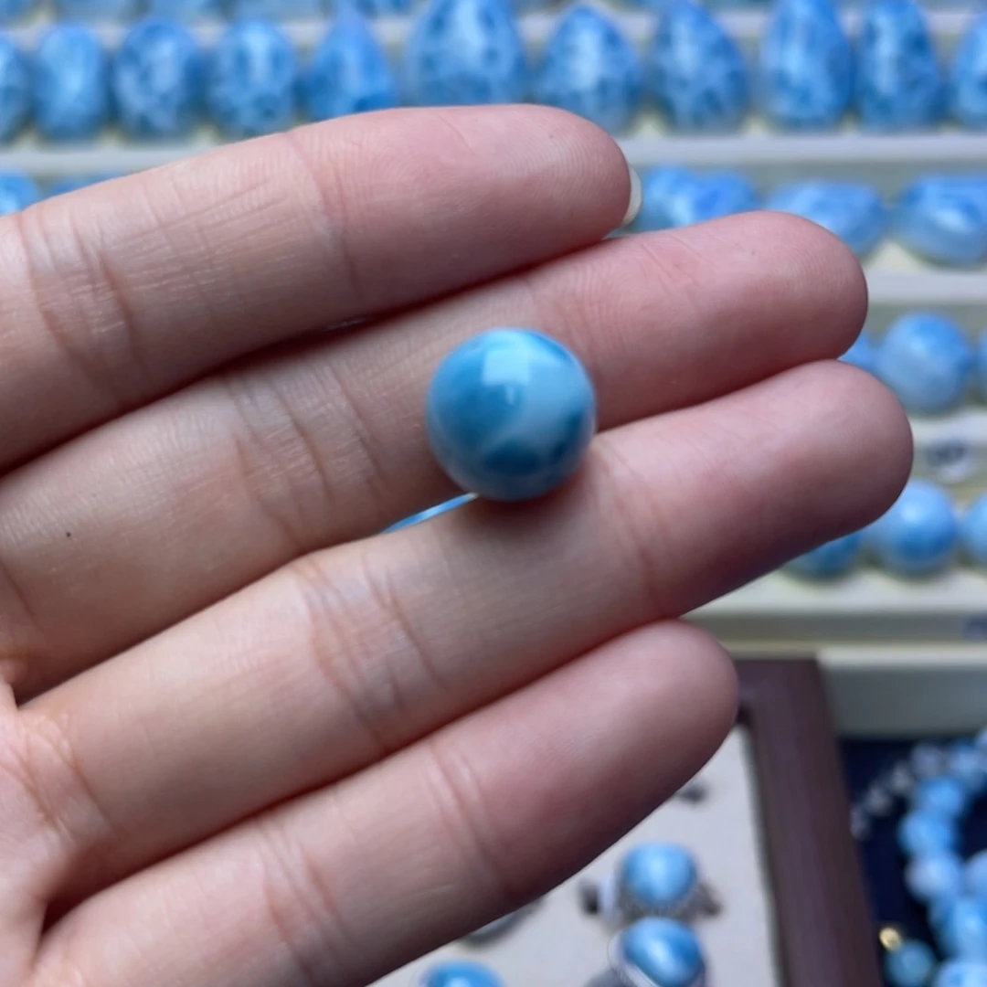 未镶嵌针钠钙石（海纹石）珠宝半成品