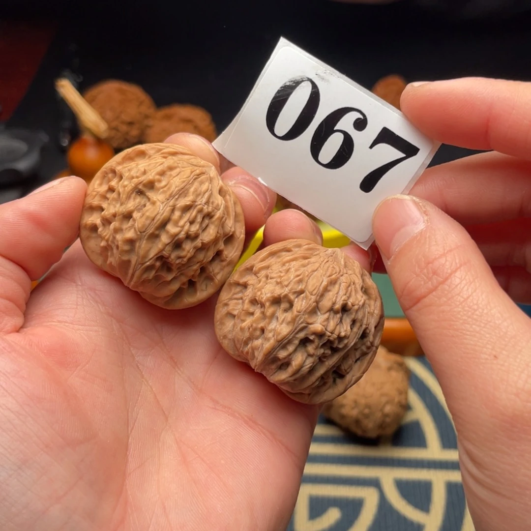 桃核吊坠c***y磨盘067号……