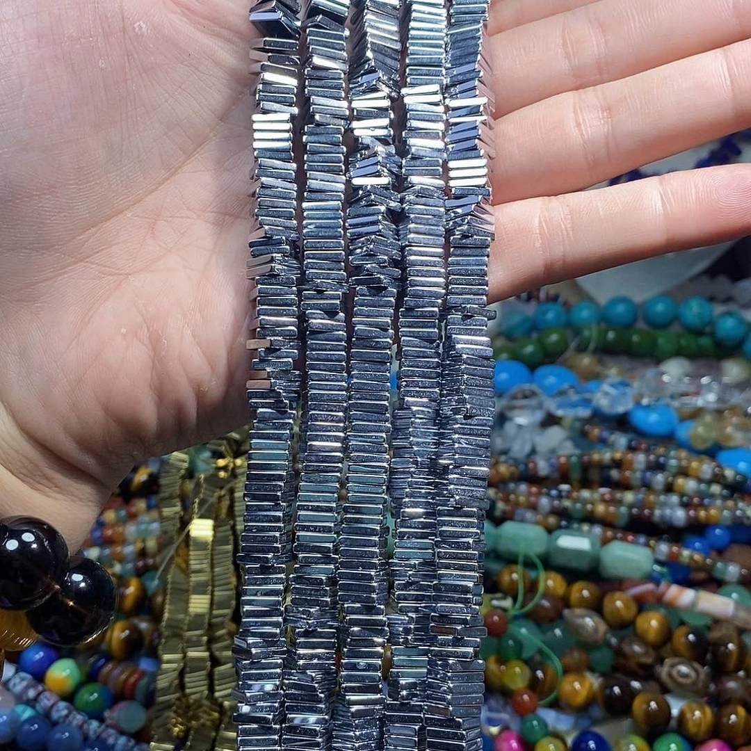 石英质玉未镶嵌，黑胆石方块隔片8×8mm，
