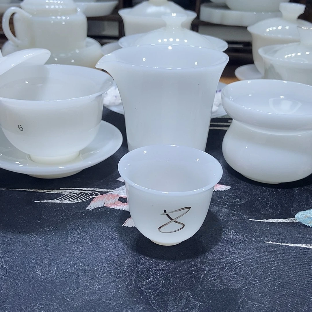 这些是什么时候发啊喂哈吃东西嘛哈哈你