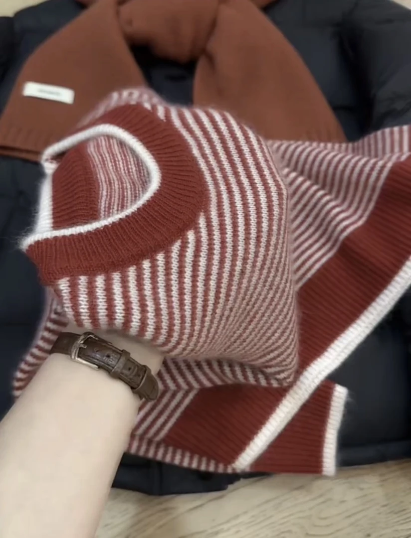 韩系圆领简约撞色条纹长袖针织衫女2026秋冬新款百搭减龄大码毛衣