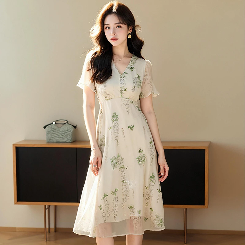 奢姿【花浅】大码女装2025春季减龄碎花胖妹妹V领荷叶袖时尚连衣裙