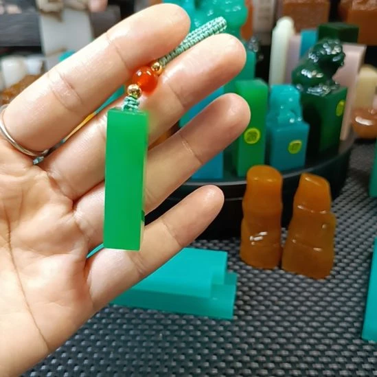 寿山石印石雅安绿素章