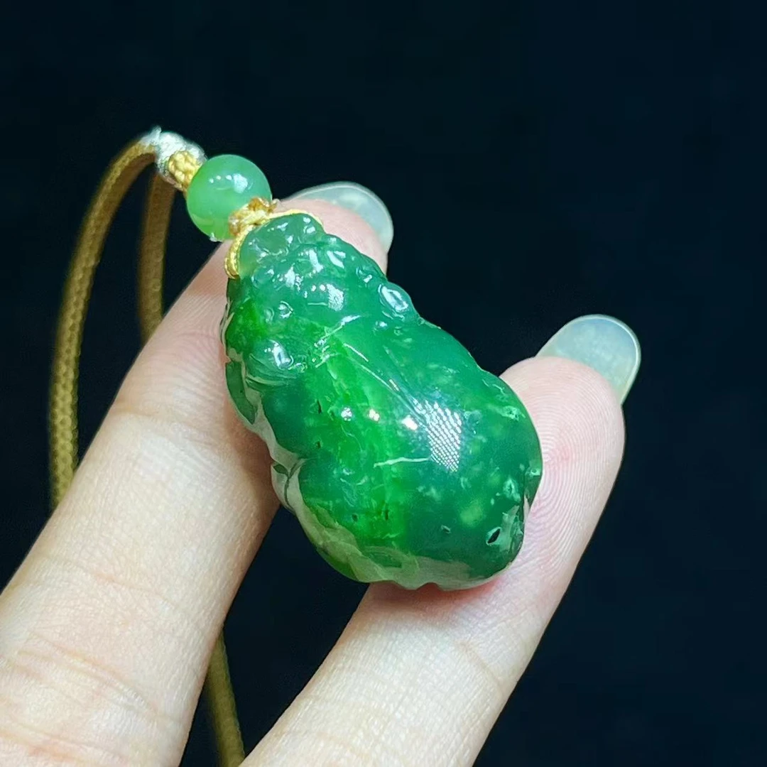 和田玉貔貅吊坠多样性发一（尺寸：29*17*11mm）- BSJ033带绳子