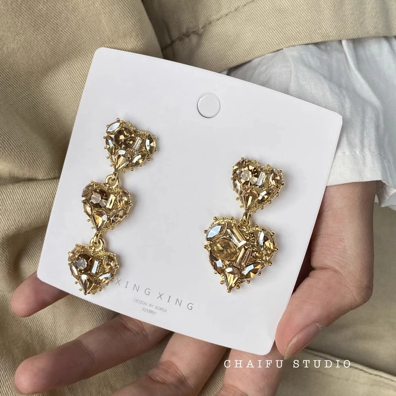 合金耳饰 合金耳饰 复古巴洛克金属感轻奢耳坠不对称爱心GD0028