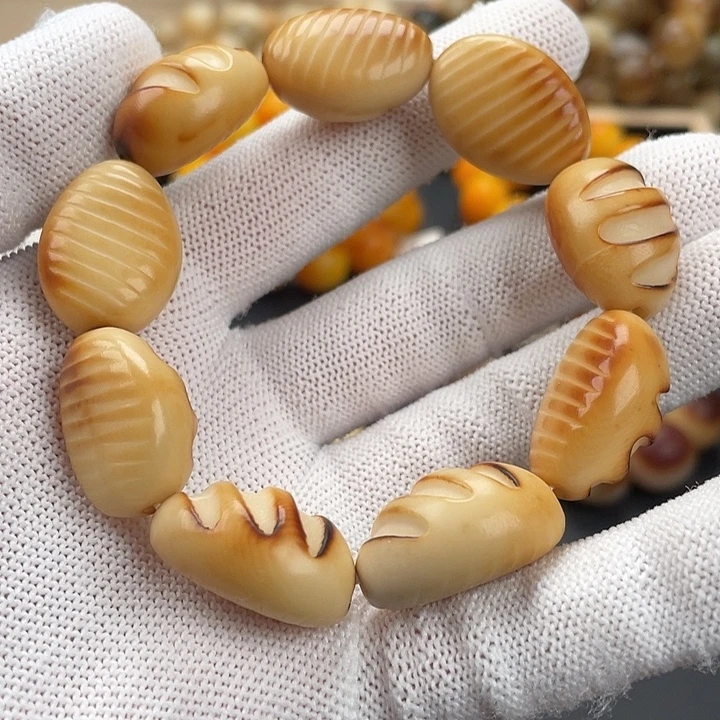 白玉菩提吊坠烤面包通货