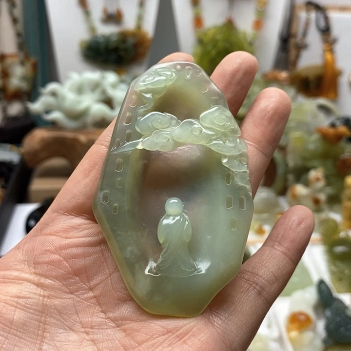 未镶嵌蛇纹石玉颈饰炸