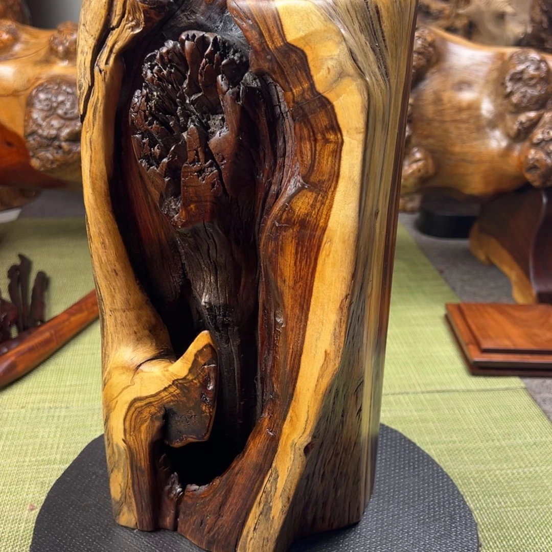 大果紫檀（缅甸花梨）云**草