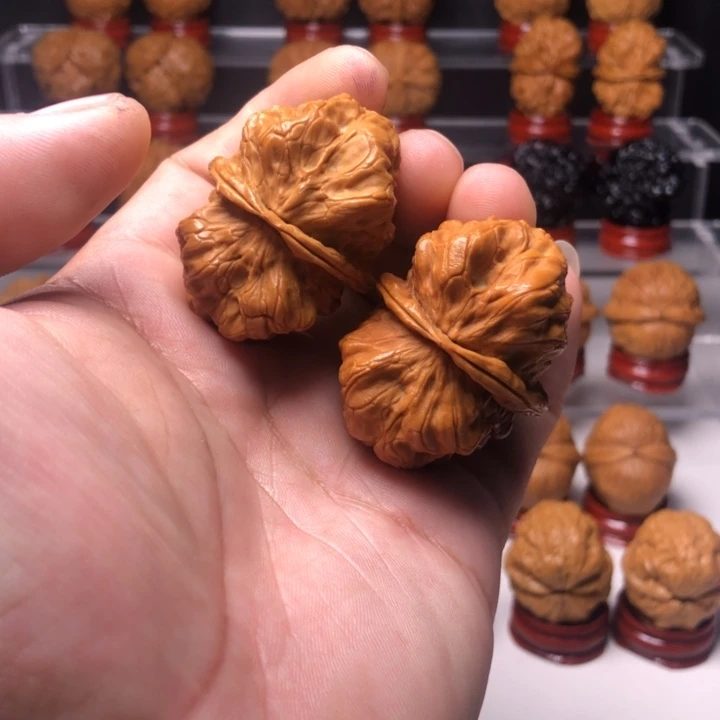 文玩核桃把件6盘石鬼脸