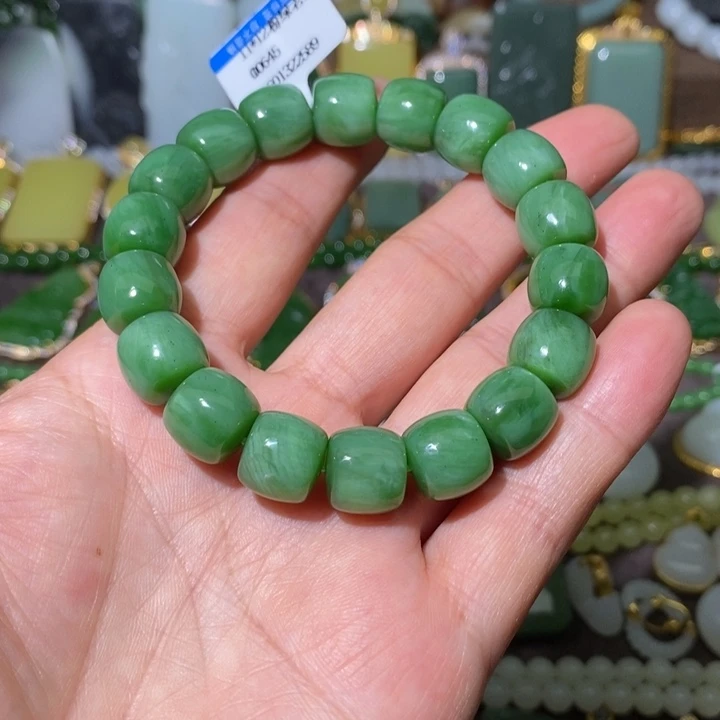 和田玉（碧玉）未镶嵌颈饰