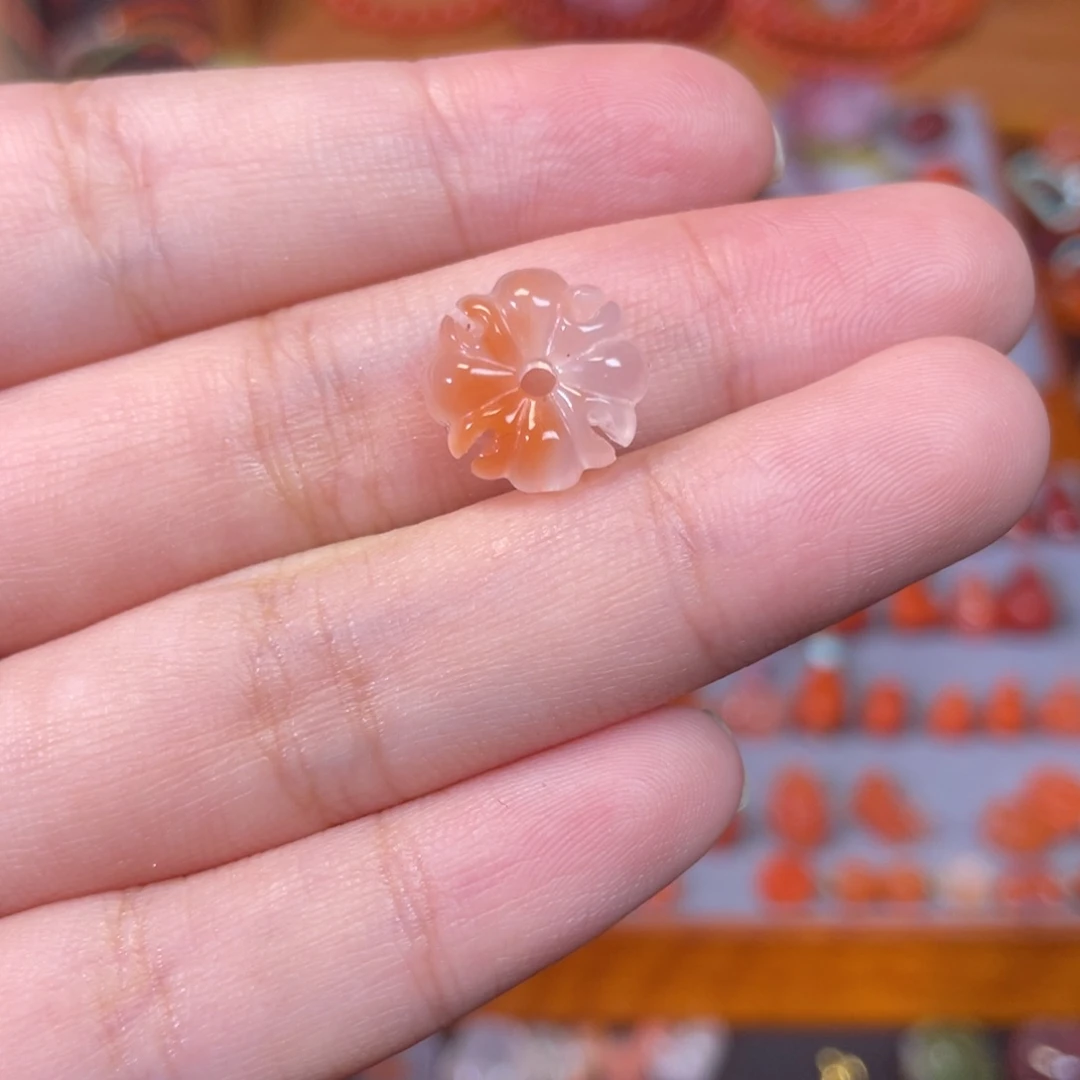 南红玛瑙未镶嵌克罗心圆牌