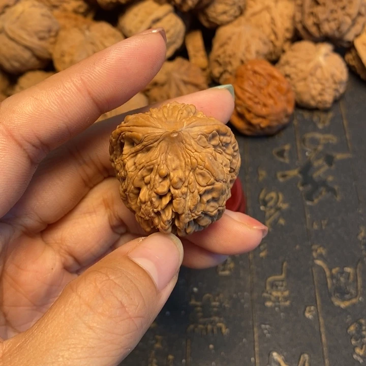 文玩核桃吊坠虎*虎文玩核桃异形单只