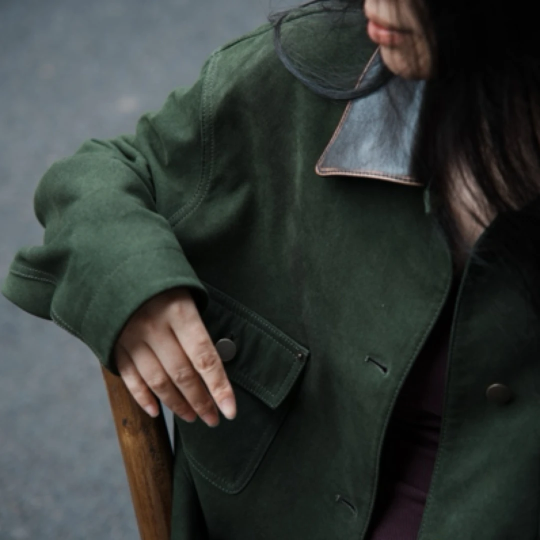 中性风军绿古感上衣皮衣帅气百搭