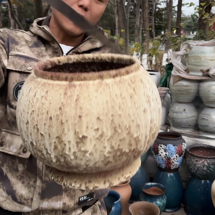 高度22厘米口20厘米