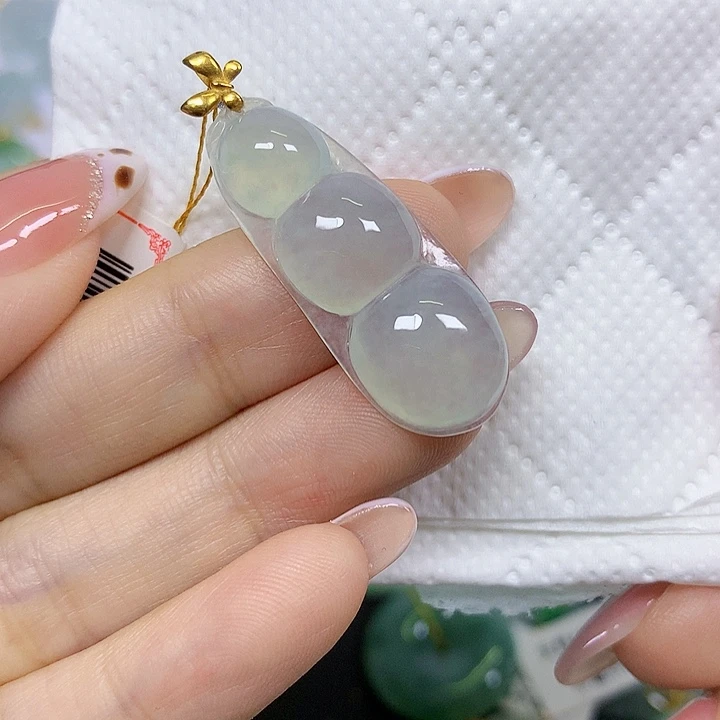 颈饰18K金镶嵌翡翠挂件