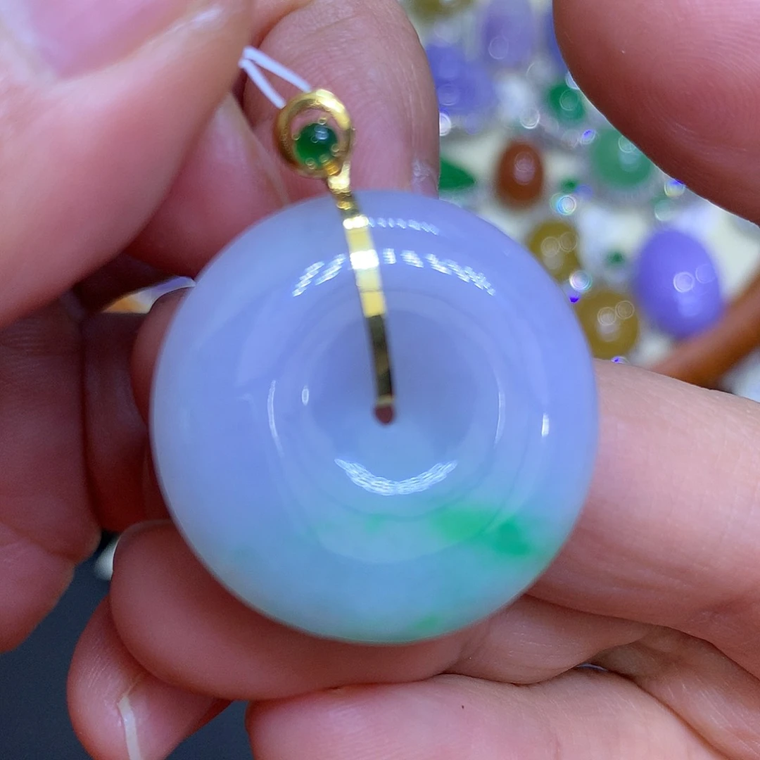 翡翠颈饰18K金镶嵌翡翠吊坠