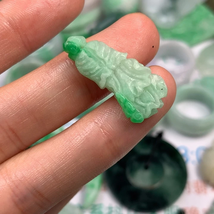 未镶嵌定制翡翠翡翠