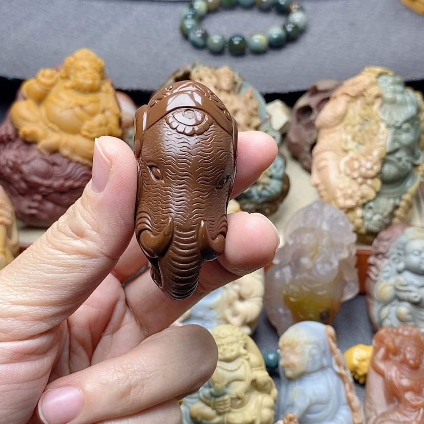 【闪购商品】定制石英质玉吊坠未镶嵌